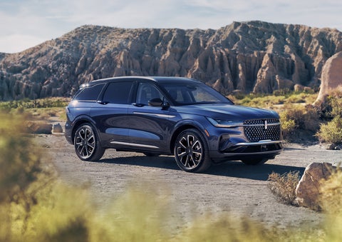 A 2024 Lincoln Nautilus® SUV is parked in a desert national park. | Bob Maxey Lincoln in Detroit MI